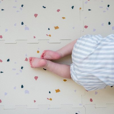 3 SPROUTS Pěnová hrací podložka Terrazzo/Cream new - 56059tn_002