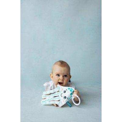 MOMS CARE Závěsná šustící hračka Medúza - 75259_003