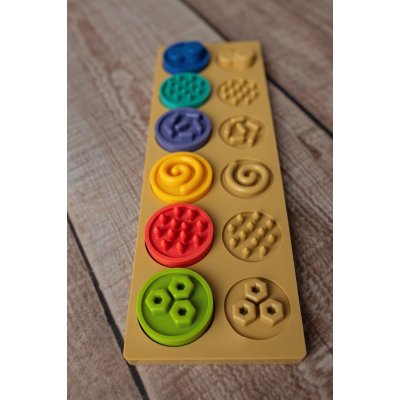 MOMS CARE Senzorické puzzle XL kolečka - 75288_001