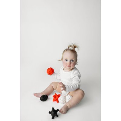 MOMS CARE Senzorické míčky White & Black 6 ks - 75296_004