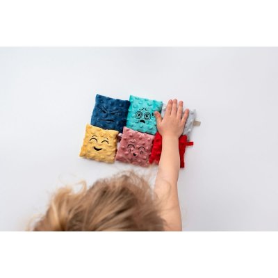 MOMS CARE Senzorické sáčky Emoce 6 ks - 75297_003