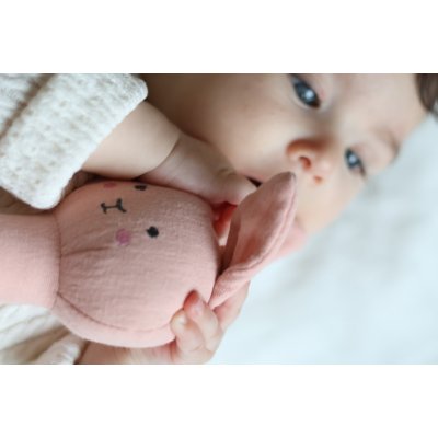 JABADABADO Chrastítko Zajíček růžový - 85031_008